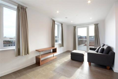 1 bedroom flat to rent, Walworth Square, Elephant and Castle, London, SE17