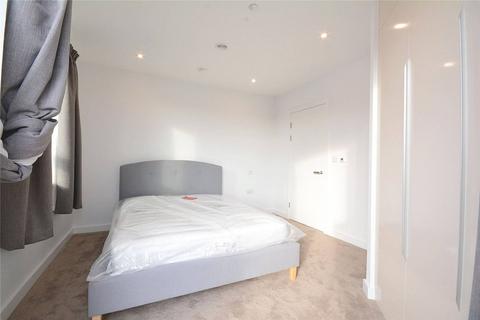 1 bedroom flat to rent, Walworth Square, Elephant and Castle, London, SE17