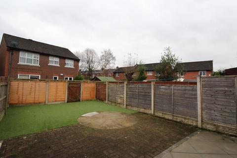 3 bedroom terraced house to rent, Colman Court, Preston PR1