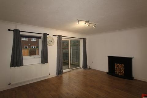 3 bedroom terraced house to rent, Colman Court, Preston PR1