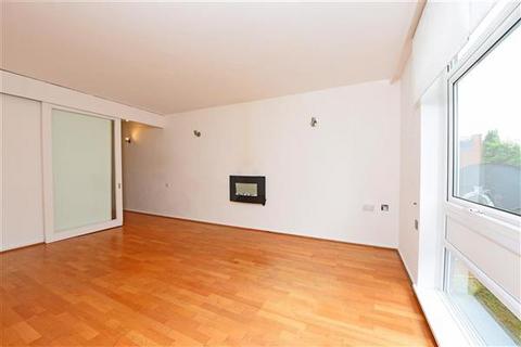 1 bedroom apartment to rent, Cheval Court, Putney, SW15