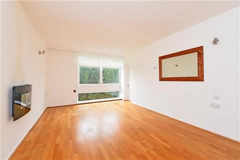 1 bedroom apartment to rent, Cheval Court, Putney, SW15