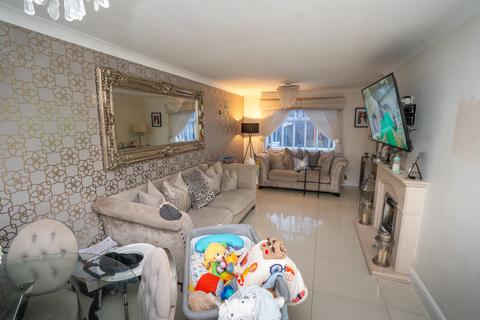 4 bedroom end of terrace house for sale, Simons Croft, Bootle L30