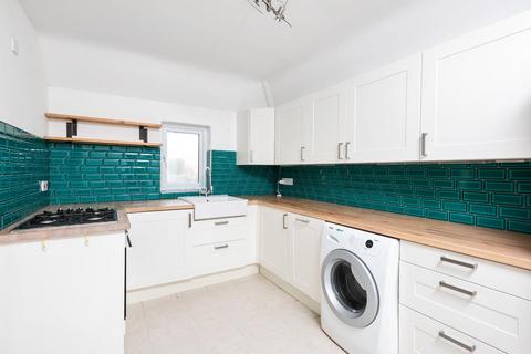 2 bedroom house to rent, Claremont Mews, Bath BA1