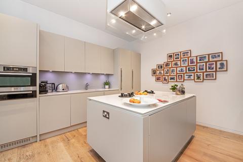 4 bedroom mews for sale, Gloucester Mews West, Paddington, London, W2