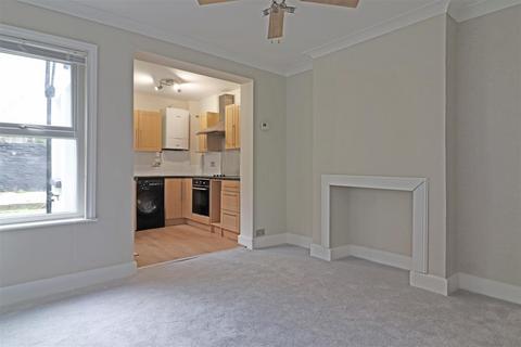 2 bedroom end of terrace house for sale, Garibaldi Road, Redhill