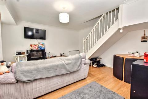 2 bedroom terraced house for sale, Quebec Close, Eastbourne