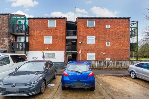 1 bedroom maisonette for sale, Maple Road, Hayes, UB4