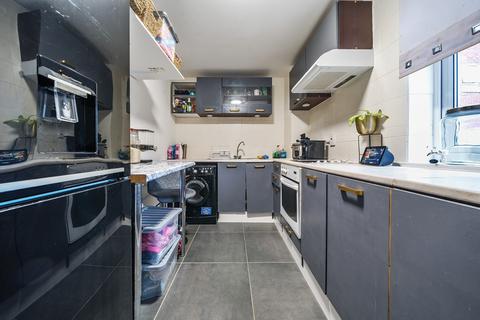 1 bedroom maisonette for sale, Maple Road, Hayes, UB4