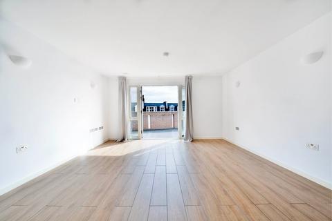 2 bedroom apartment to rent, West Green Road, London, N15