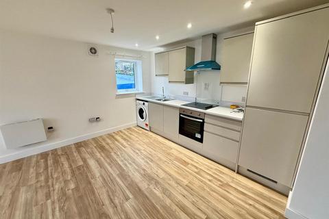 2 bedroom flat to rent, 18676385 Winterstoke Road, Bristol