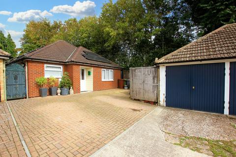 2 bedroom detached bungalow for sale, Walnut Close, Ashford TN24