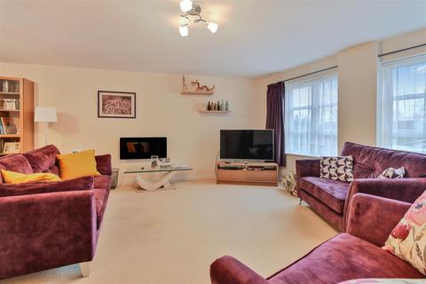 2 bedroom apartment for sale, Martins Court, Leeman Road