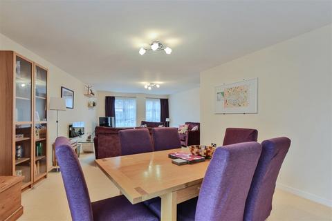 2 bedroom apartment for sale, Martins Court, Leeman Road