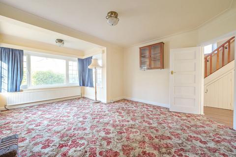 3 The Netherlands, Coulsdon, CR5 1NG