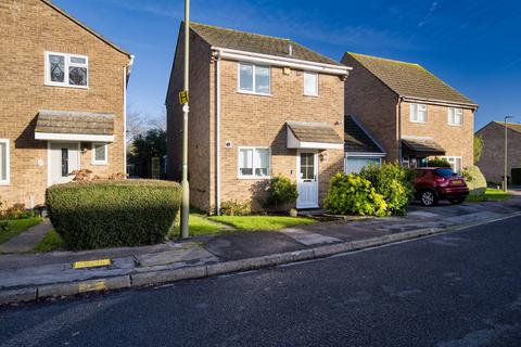 3 bedroom link detached house for sale, Hollybush Road, Carterton OX18