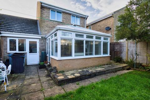 3 bedroom link detached house for sale, Hollybush Road, Carterton OX18