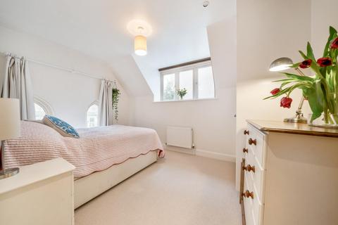 2 bedroom flat for sale, Earlsfield Road, Earlsfield