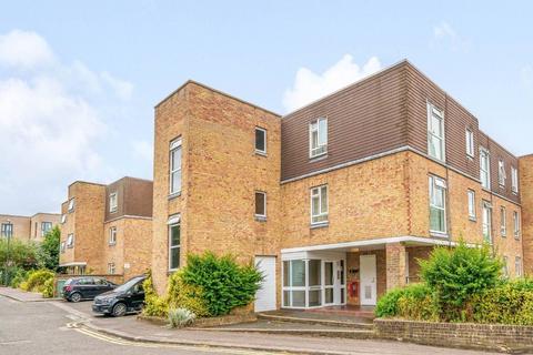 2 bedroom apartment for sale, Elizabeth Gardens, Stanmore, HA7