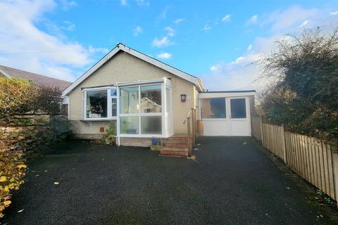 3 bedroom detached bungalow for sale, 49 Llwyn Ynn, Talybont