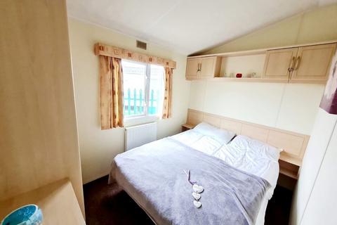 3 bedroom static caravan for sale, Seawick Holiday Park