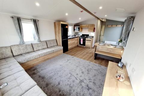 2 bedroom static caravan for sale, Seawick Holiday Park