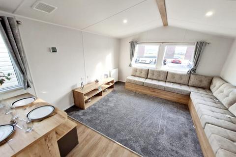 2 bedroom static caravan for sale, Seawick Holiday Park