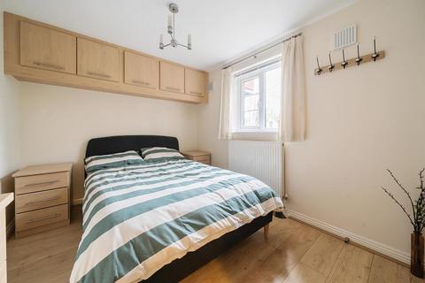 2 bedroom flat for sale, Basingstoke,  Hampshire,  RG21