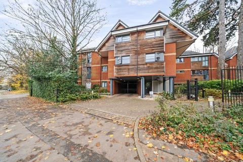 80 Cliddesden Road, Basingstoke, RG21 3ER