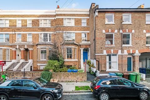 1 bedroom ground floor flat for sale, Gautrey Road, Peckham, SE15