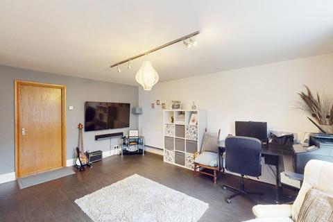 16 Allesley Close, Westhoughton, Bolton, BL5 3DW