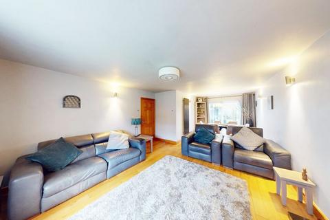 16 Allesley Close, Westhoughton, Bolton, BL5 3DW