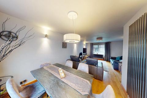 16 Allesley Close, Westhoughton, Bolton, BL5 3DW