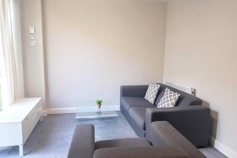 2 bedroom flat to rent, Skinner Lane, Leeds, West Yorkshire, UK, LS7