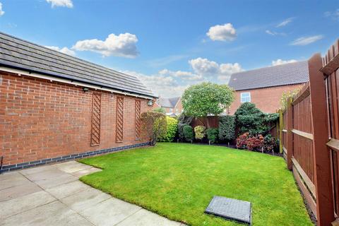 3 bedroom semi-detached house for sale, Circuit Drive, Long Eaton