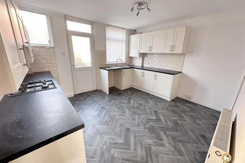 2 bedroom terraced house to rent, Dalton Grove, Leeds LS11