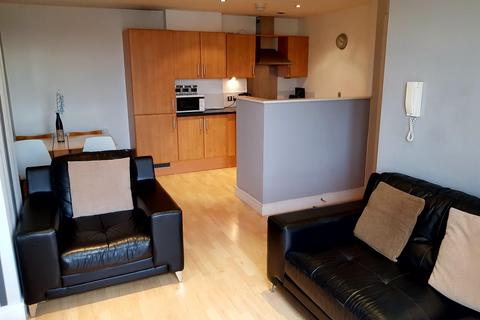 2 bedroom flat to rent, Leeds, UK, LS10