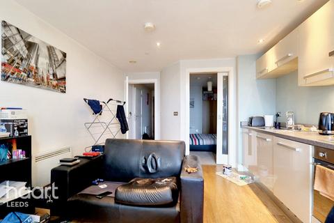 1 bedroom apartment for sale, Cross Green Lane, Leeds