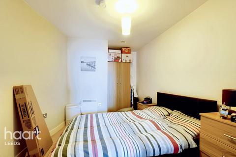 1 bedroom apartment for sale, Cross Green Lane, Leeds