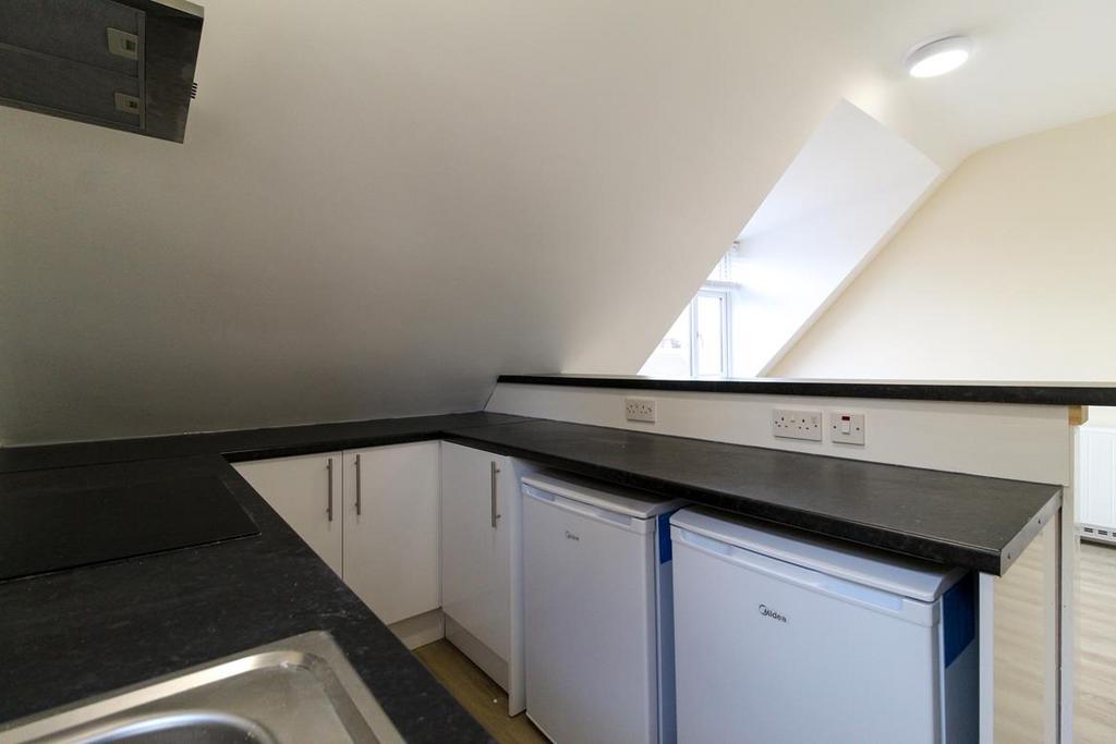 Kitchen (2)