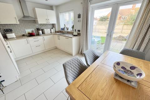 3 bedroom terraced house for sale, Leverett Gardens, Oakdale, Poole, BH15