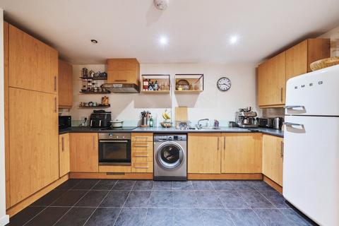 2 bedroom apartment for sale, Judd Apartments, Great Amwell Lane, London, N8