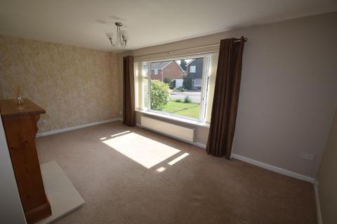 3 bedroom semi-detached house to rent, Wallshead Way