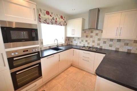 3 bedroom semi-detached house to rent, Wallshead Way