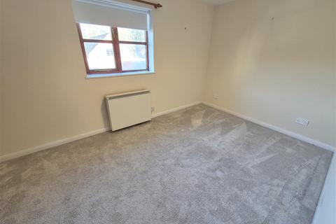 2 bedroom terraced house to rent, Llys Cain, Llanfyllin