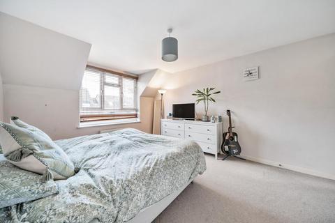 29 Wolftencroft Close, London, SW11 2LB