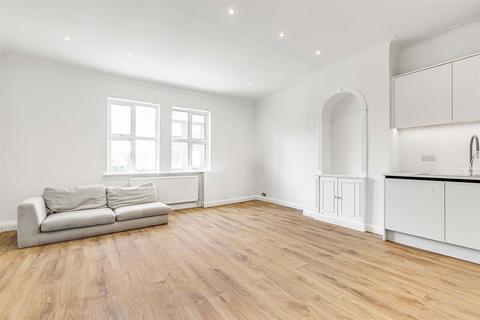 3 bedroom maisonette for sale, Barnes High Street, London, SW13