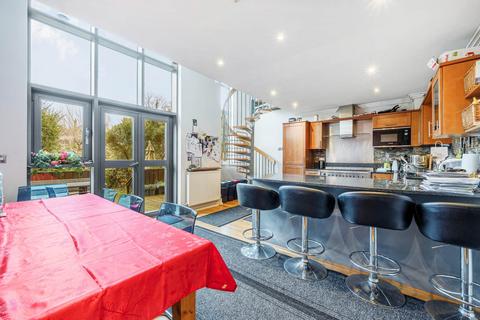 4 bedroom terraced house for sale, Tallow Road, The Island, Brentford