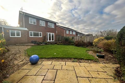 4 bedroom detached house for sale, Hartsbourne Drive, Halesowen