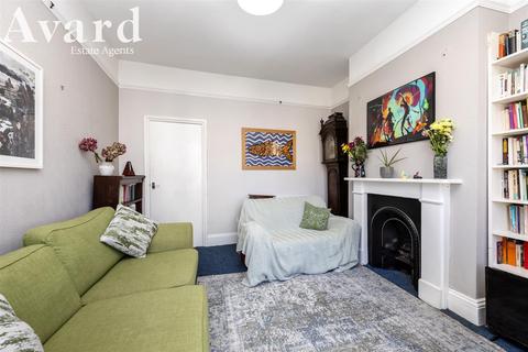 2 bedroom flat for sale, Springfield Road, Brighton BN1